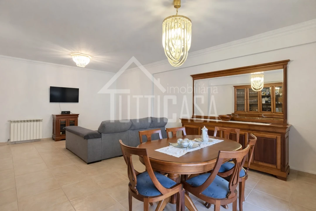 Apartamento T3 para Venda em Póvoa de Santa Iria e Forte da Casa Foto 10