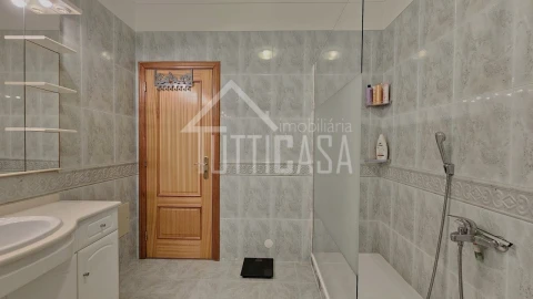 Apartamento T3 para Venda em Póvoa de Santa Iria e Forte da Casa