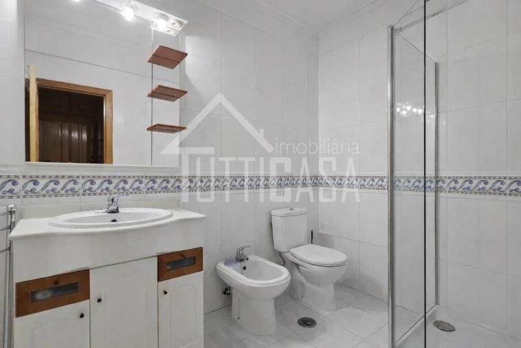 Apartamento T3 para Venda em Póvoa de Santa Iria e Forte da Casa Foto 25