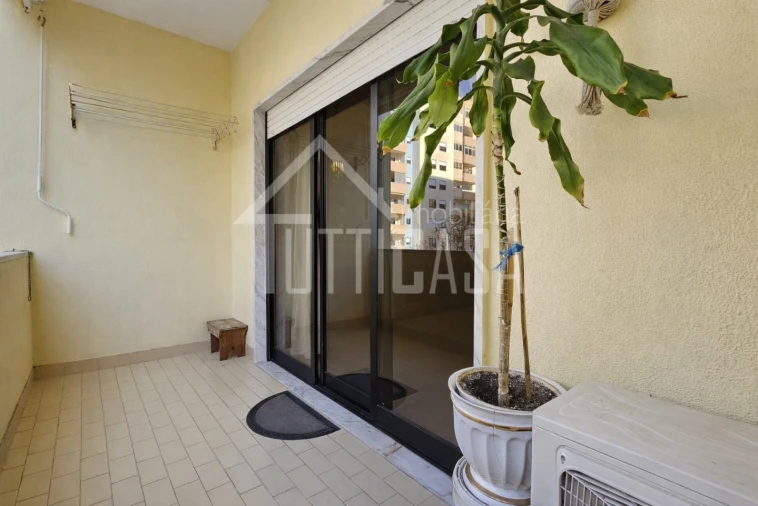 Apartamento T3 para Venda em Póvoa de Santa Iria e Forte da Casa Foto 13