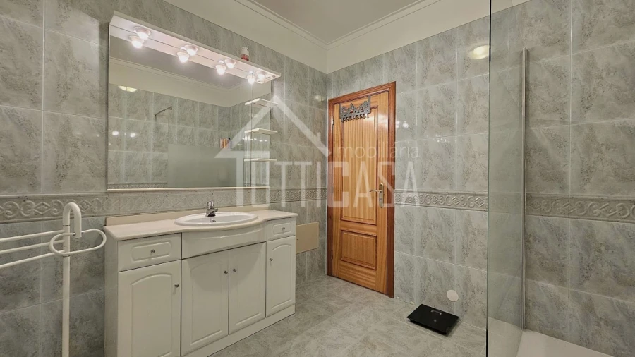 Apartamento T3 para Venda em Póvoa de Santa Iria e Forte da Casa Foto 20