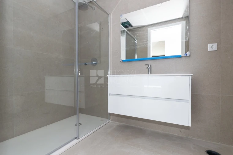 Apartamento T3 para Venda em Madalena Foto 25