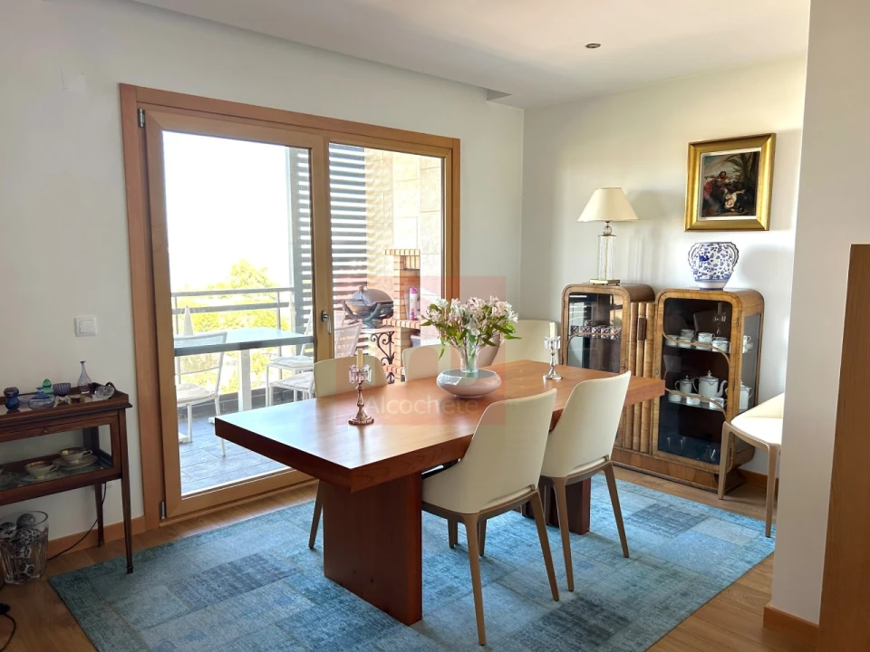 Apartamento T4 para Venda em Alcochete Foto 5