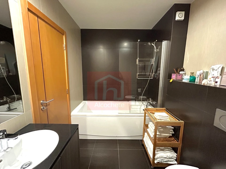 Apartamento T4 para Venda em Alcochete Foto 23