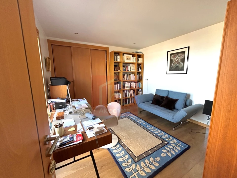 Apartamento T4 para Venda em Alcochete Foto 29