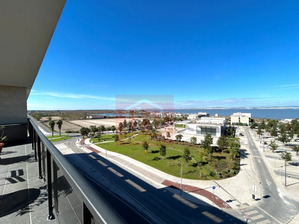 Apartamento T4 para Venda em Alcochete Foto 1