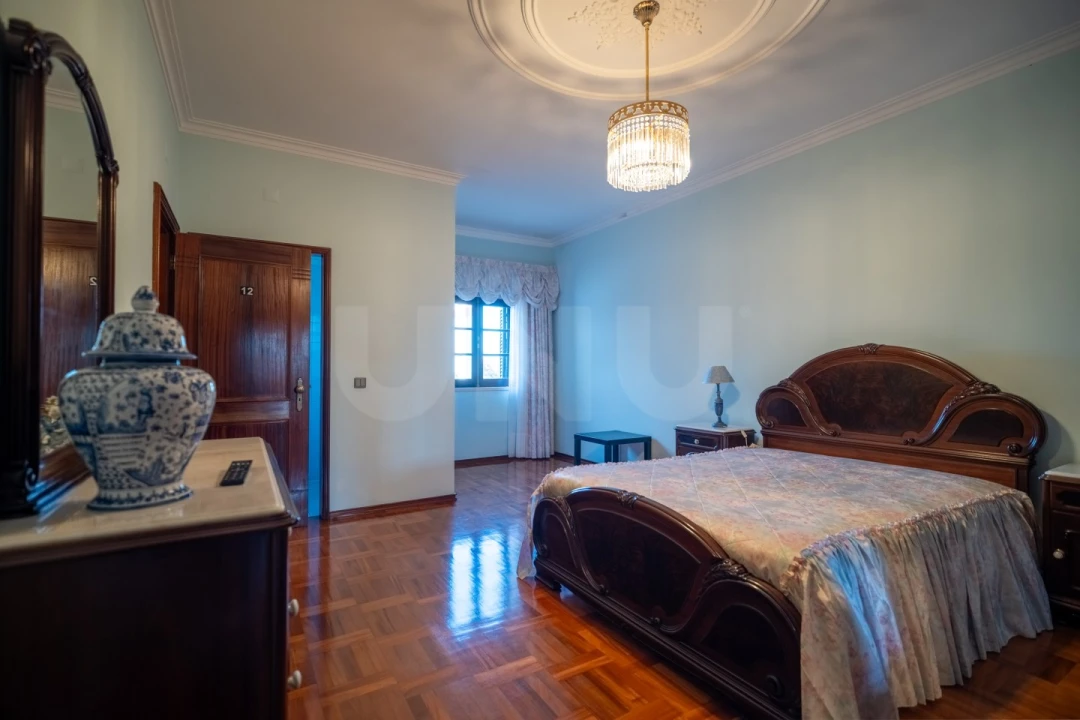 Moradia T7 para Venda em Cela Foto 19