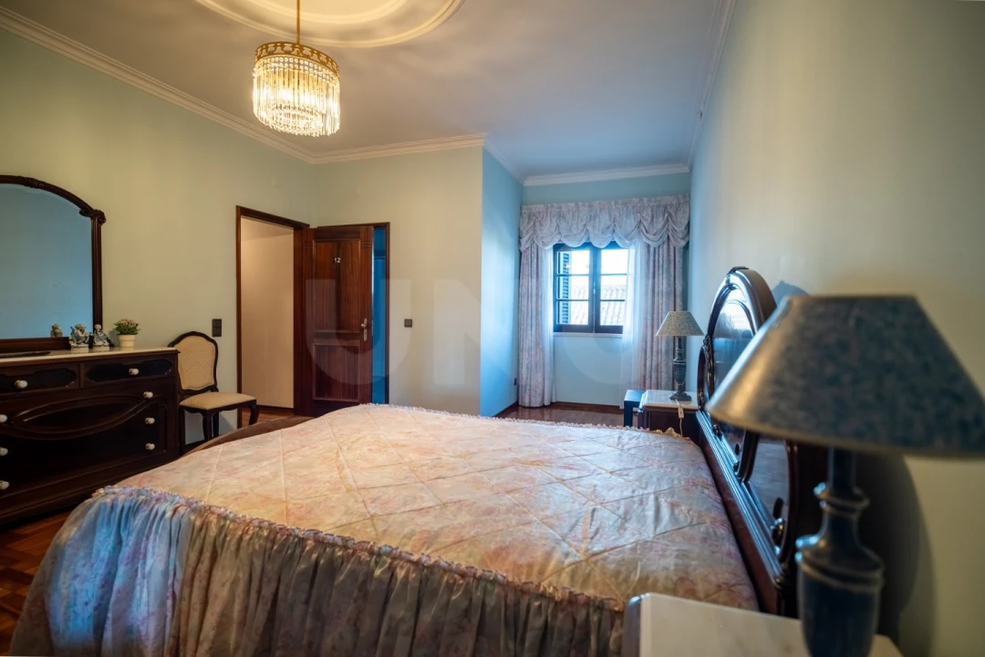 Moradia T7 para Venda em Cela Foto 20