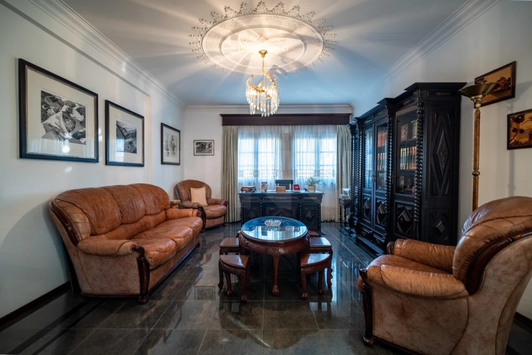 Moradia T7 para Venda em Cela Foto 30