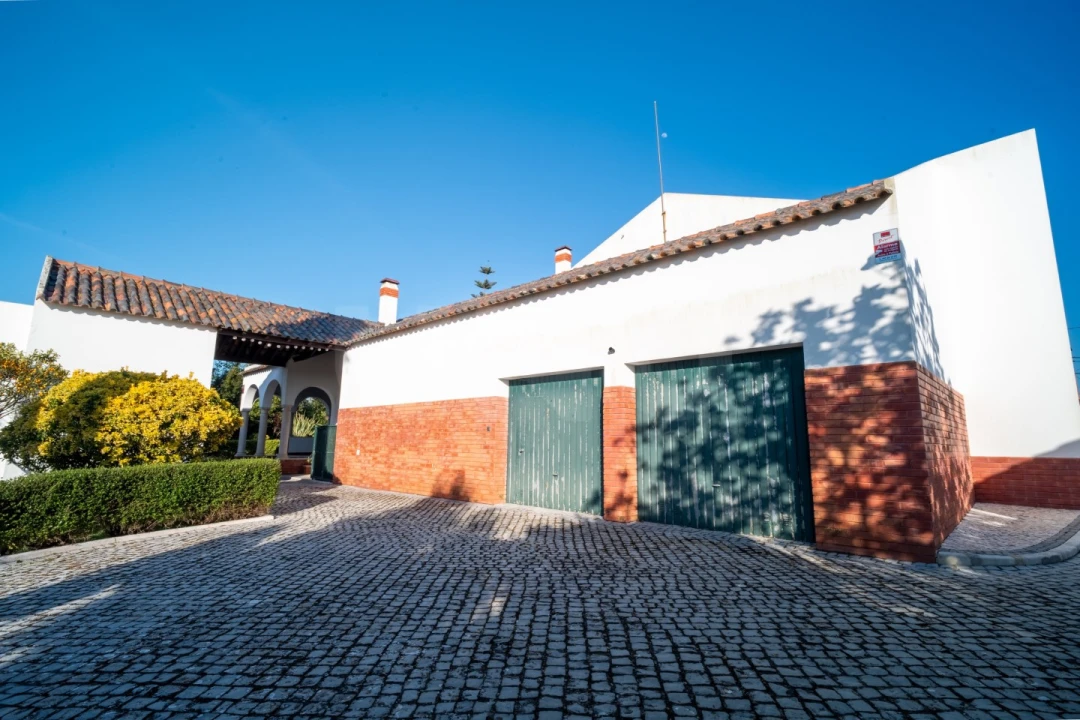 Moradia T7 para Venda em Cela Foto 64