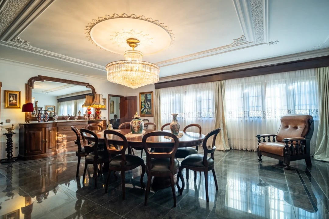 Moradia T7 para Venda em Cela Foto 4