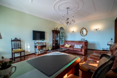 Moradia T7 para Venda em Cela