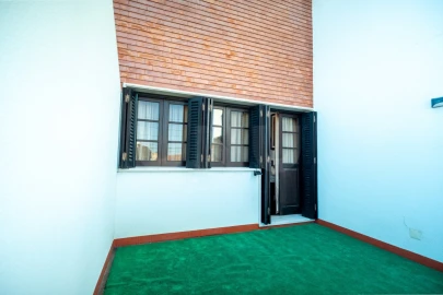 Moradia T7 para Venda em Cela