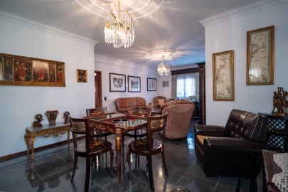 Moradia T7 para Venda em Cela