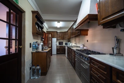 Moradia T7 para Venda em Cela