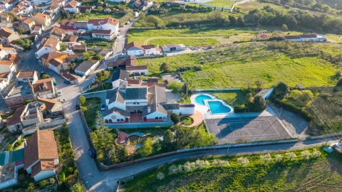 Moradia T7 para Venda em Cela