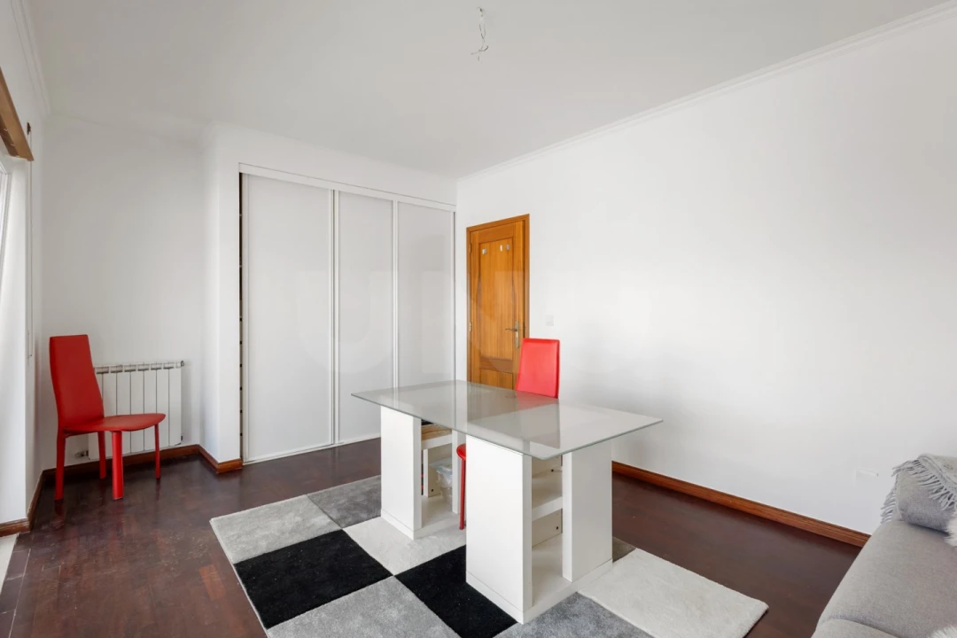 Moradia T2 para Venda em Silveira Foto 21