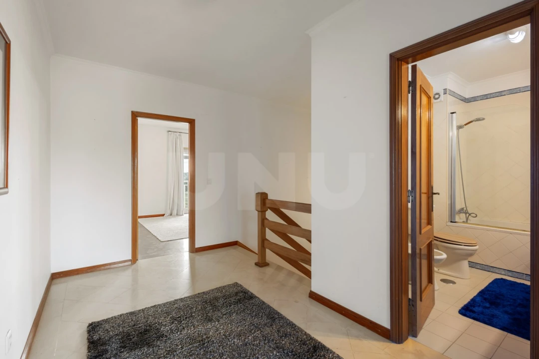 Moradia T2 para Venda em Silveira Foto 23