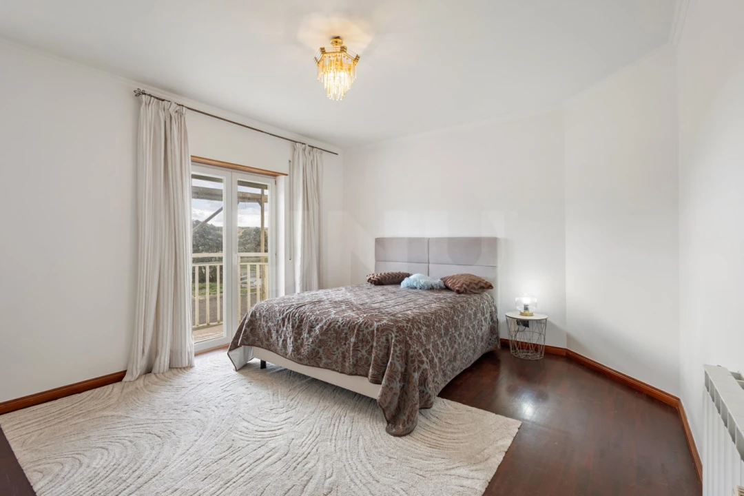 Moradia T2 para Venda em Silveira Foto 24