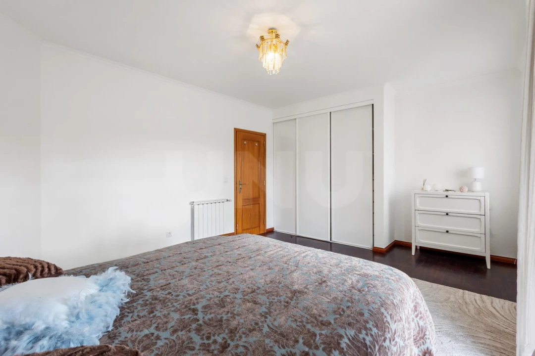 Moradia T2 para Venda em Silveira Foto 25