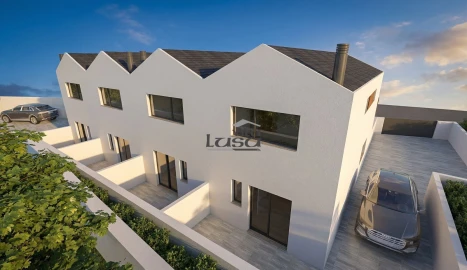 Moradia T2 para Venda em Sandim, Olival, Lever e Crestuma