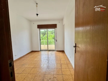 Apartamento T2 para Arrendamento em Pinhal Novo