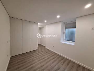 Apartamento T2 para Arrendamento em Viseu