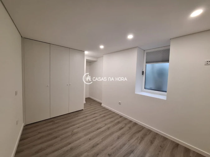 Apartamento T2 para Arrendamento em Viseu Foto 6