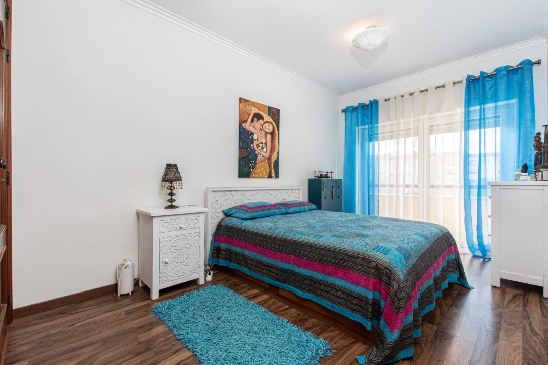 Apartamento T2 para Venda em Massamá e Monte Abraão Foto 4