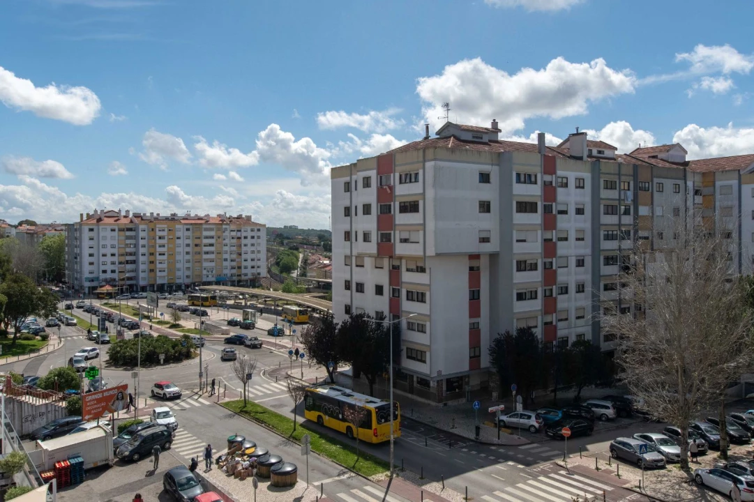 Apartamento T2 para Venda em Massamá e Monte Abraão Foto 20