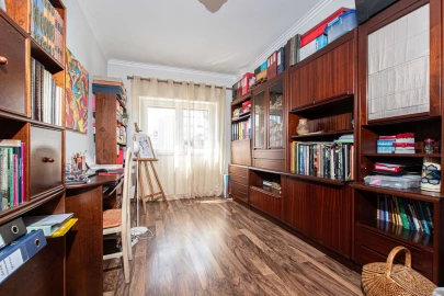 Apartamento T2 para Venda em Massamá e Monte Abraão