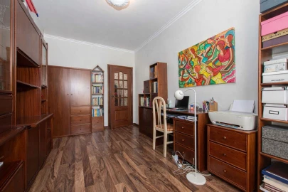 Apartamento T2 para Venda em Massamá e Monte Abraão