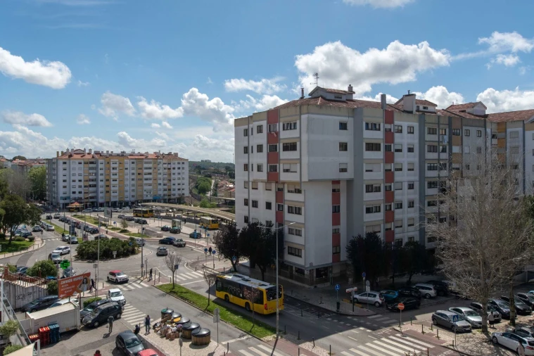 Apartamento T2 para Venda em Massamá e Monte Abraão Foto 20