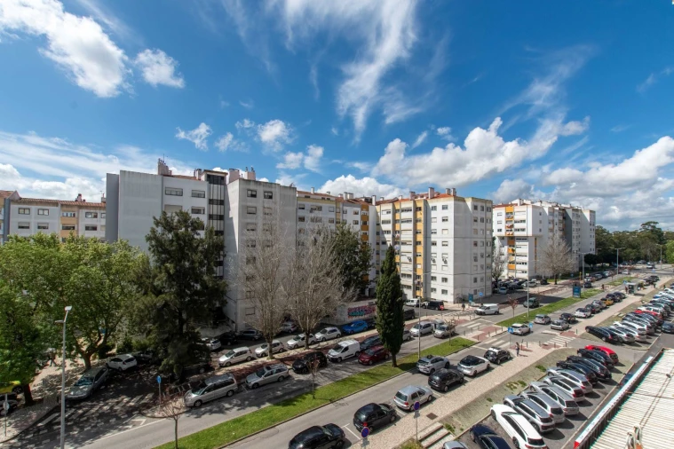 Apartamento T2 para Venda em Massamá e Monte Abraão Foto 21