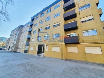 Apartamento T1 para Venda em Santa Marinha e São Pedro da Afurada