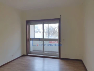 Apartamento T1 para Venda em Santa Marinha e São Pedro da Afurada