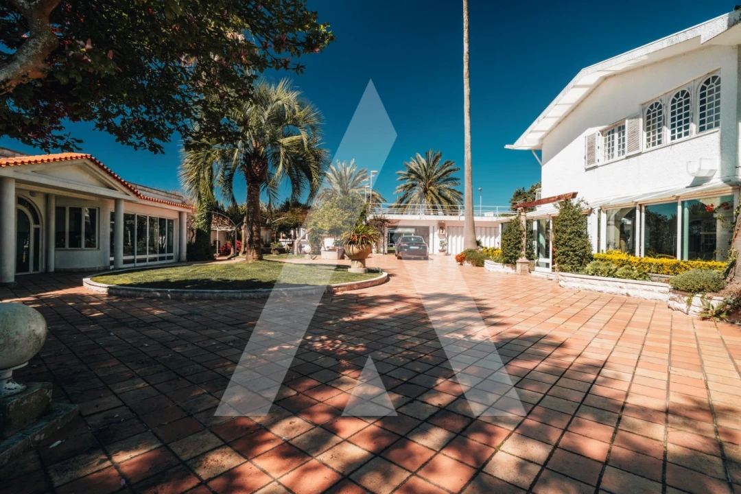 Moradia T4 para Venda em Nogueira e Silva Escura Foto 2