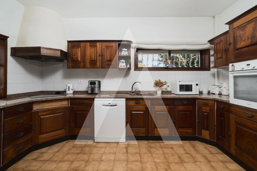 Moradia T4 para Venda em Nogueira e Silva Escura Foto 24