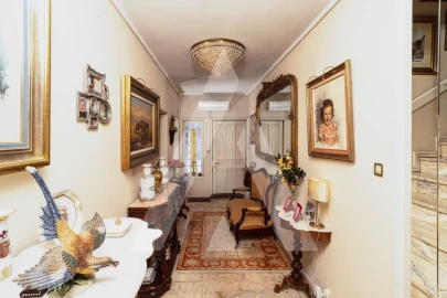 Moradia T4 para Venda em Nogueira e Silva Escura