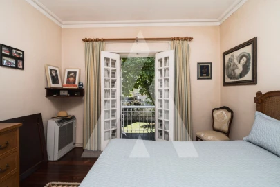 Moradia T4 para Venda em Nogueira e Silva Escura