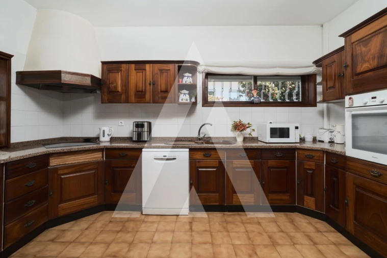 Moradia T4 para Venda em Nogueira e Silva Escura Foto 24