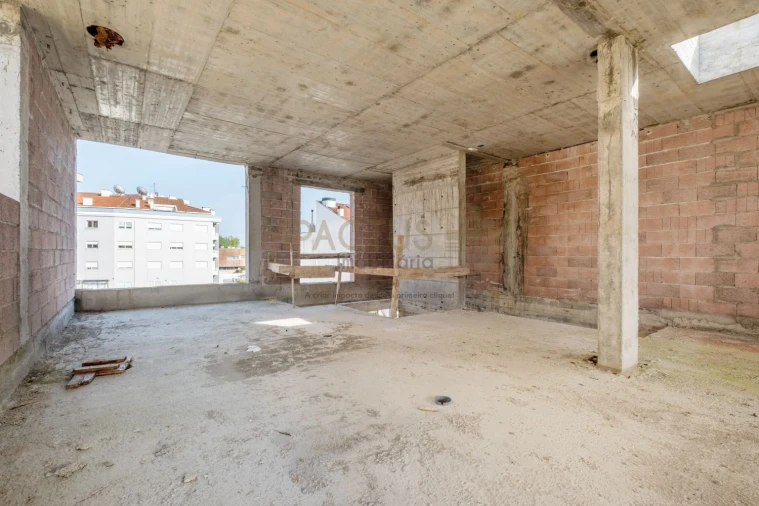 Moradia T3 para Venda em Cidade da Maia Foto 40