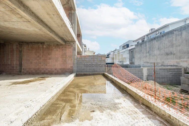 Moradia T3 para Venda em Cidade da Maia Foto 29