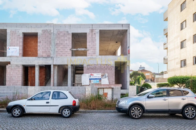 Moradia T3 para Venda em Cidade da Maia Foto 4