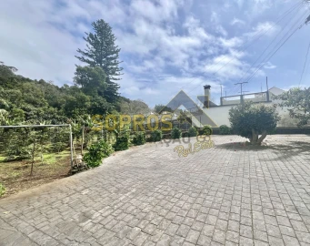 Moradia T3 para Venda em Angra (São Pedro)