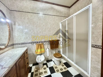 Moradia T3 para Venda em Angra (São Pedro)