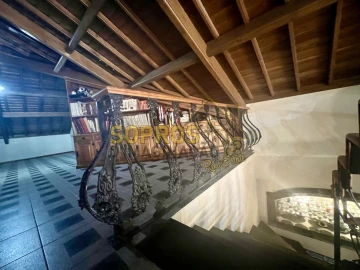 Moradia T3 para Venda em Angra (São Pedro)