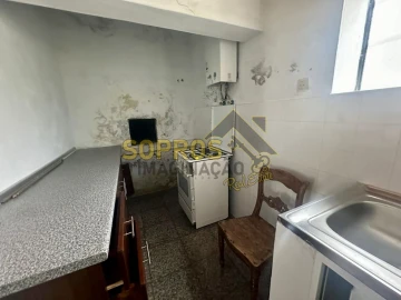 Moradia T3 para Venda em Doze Ribeiras