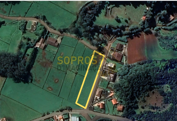 Terreno para Venda em Praia da Vitoria (Santa Cruz) Foto 4