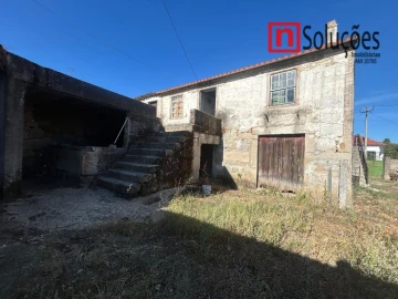 Moradia T3 para Venda em Freixedas